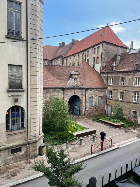 F2 Centre Historique Saint Colomban Apartment Luxeuil-les-Bains Exterior photo